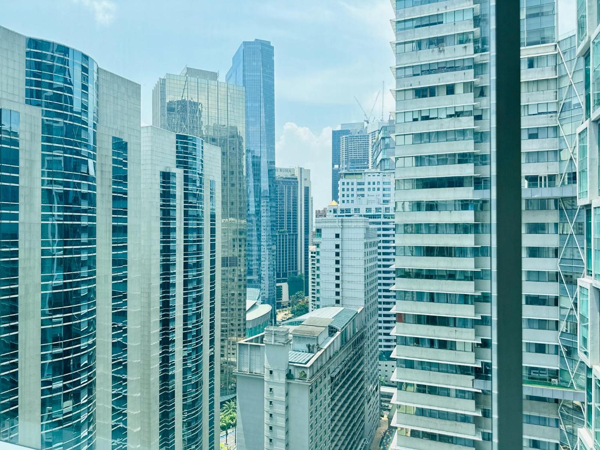 Soho Suites Klcc By Comfort Suites Kuala Lumpur Exteriör bild