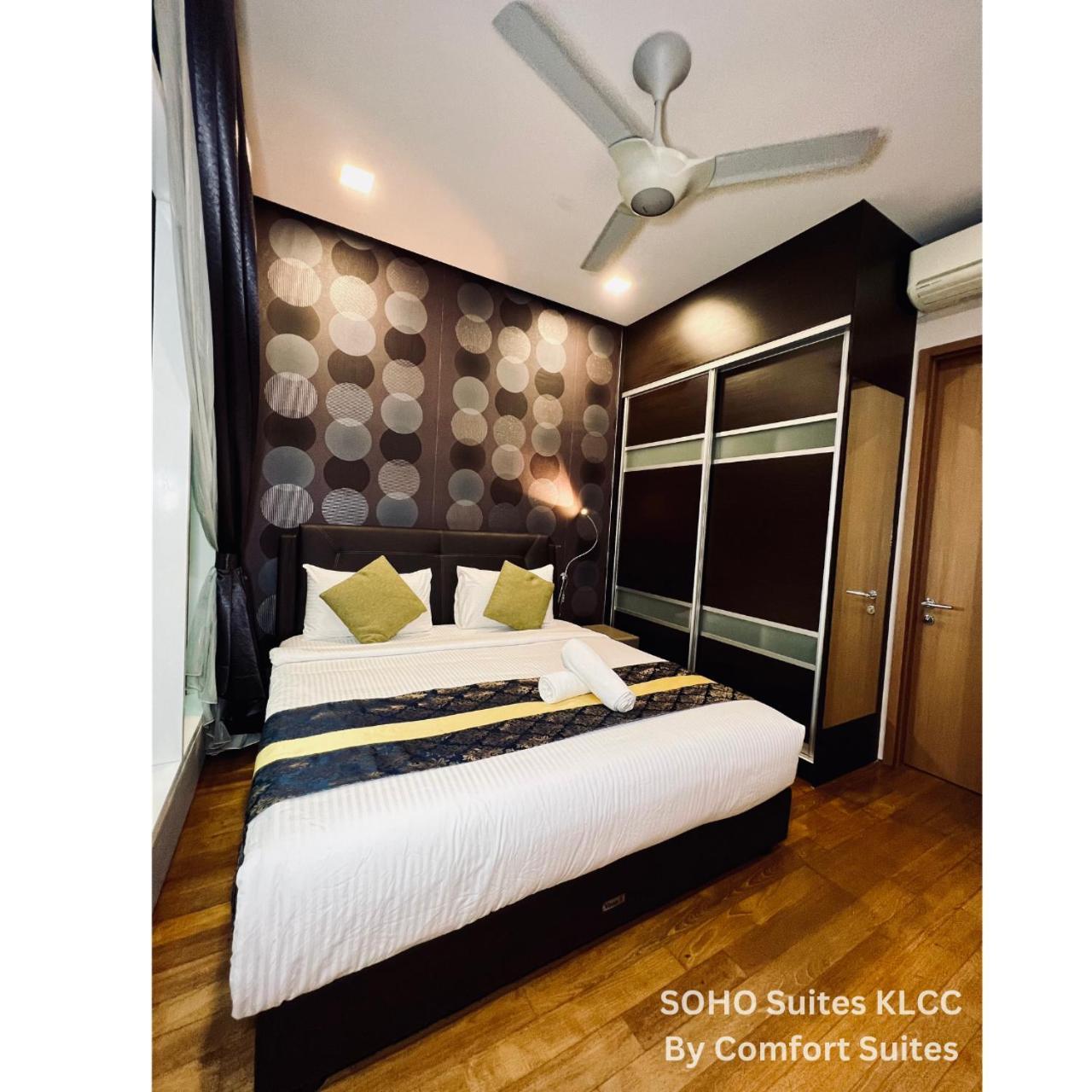 Soho Suites Klcc By Comfort Suites Kuala Lumpur Exteriör bild