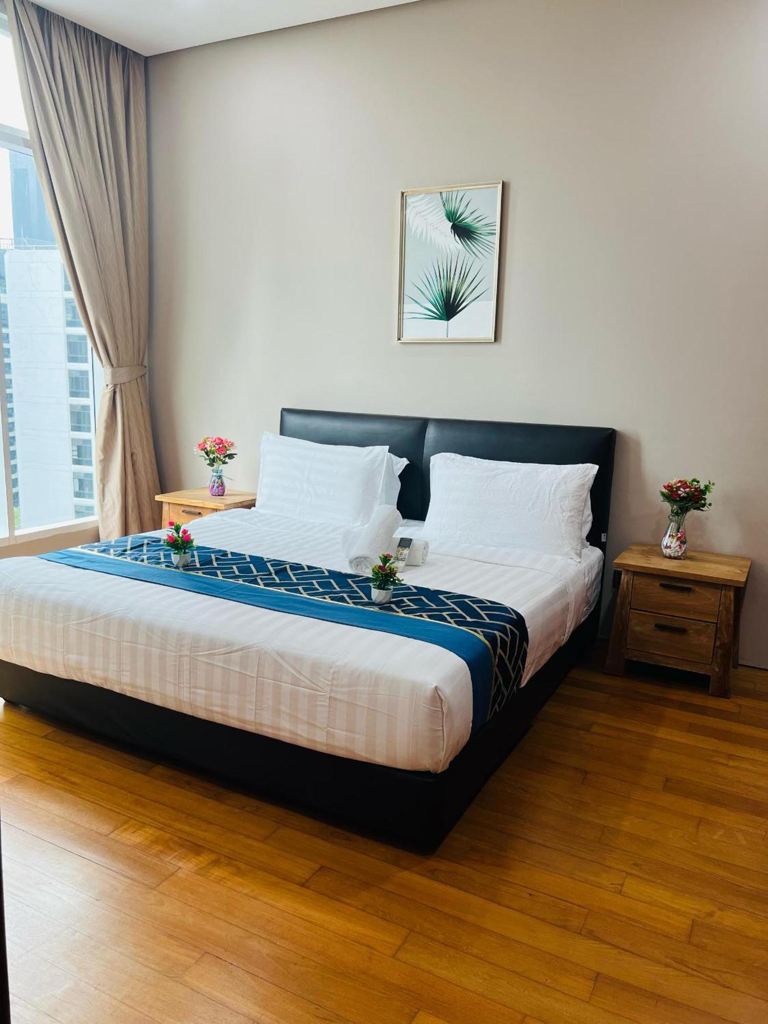 Soho Suites Klcc By Comfort Suites Kuala Lumpur Exteriör bild