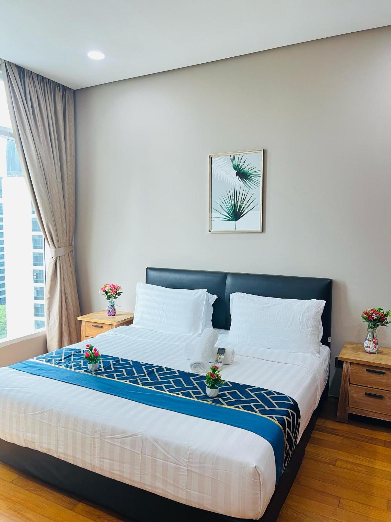 Soho Suites Klcc By Comfort Suites Kuala Lumpur Exteriör bild