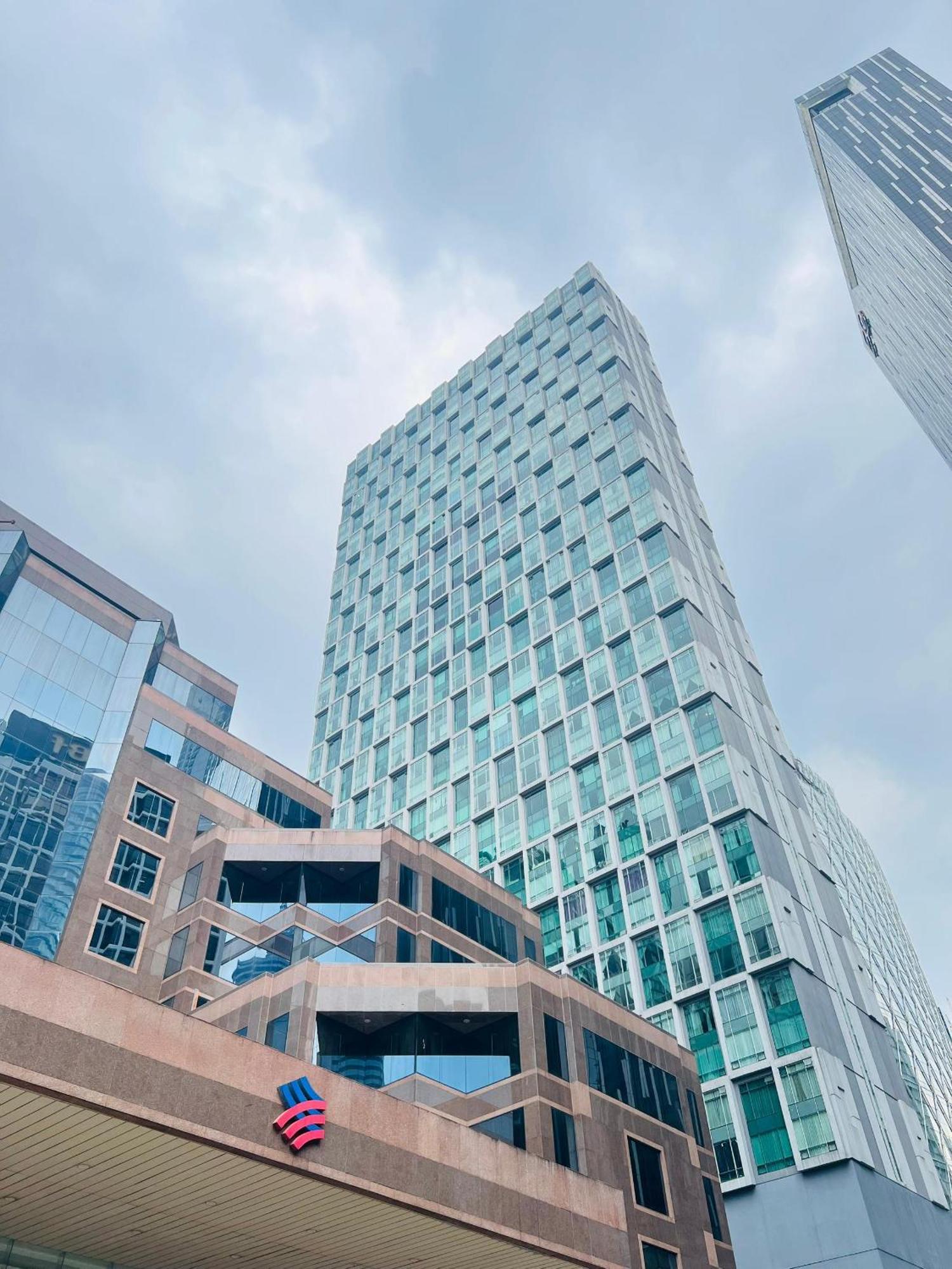 Soho Suites Klcc By Comfort Suites Kuala Lumpur Exteriör bild